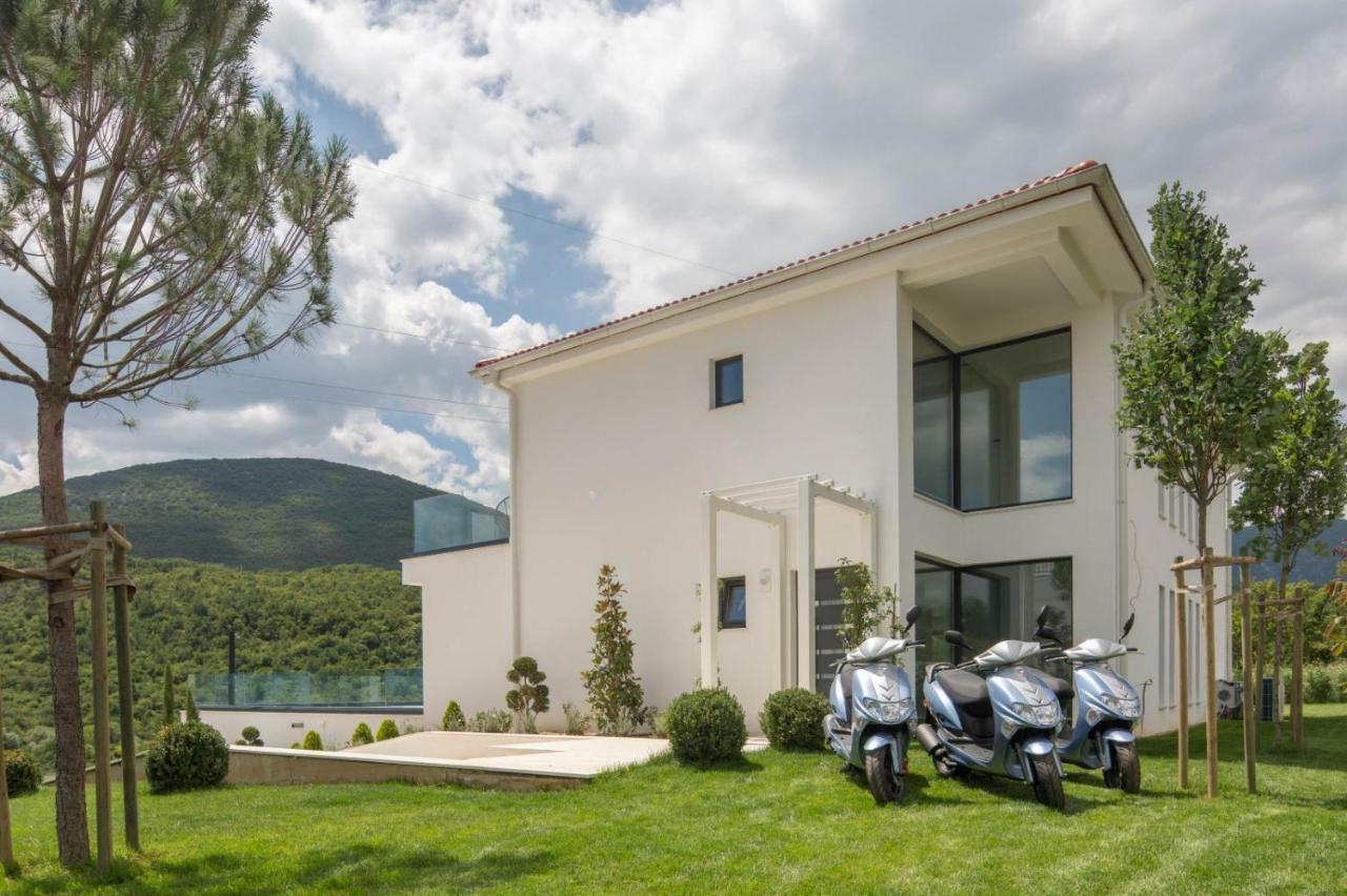 Villa Elegance Sinj Ngoại thất bức ảnh