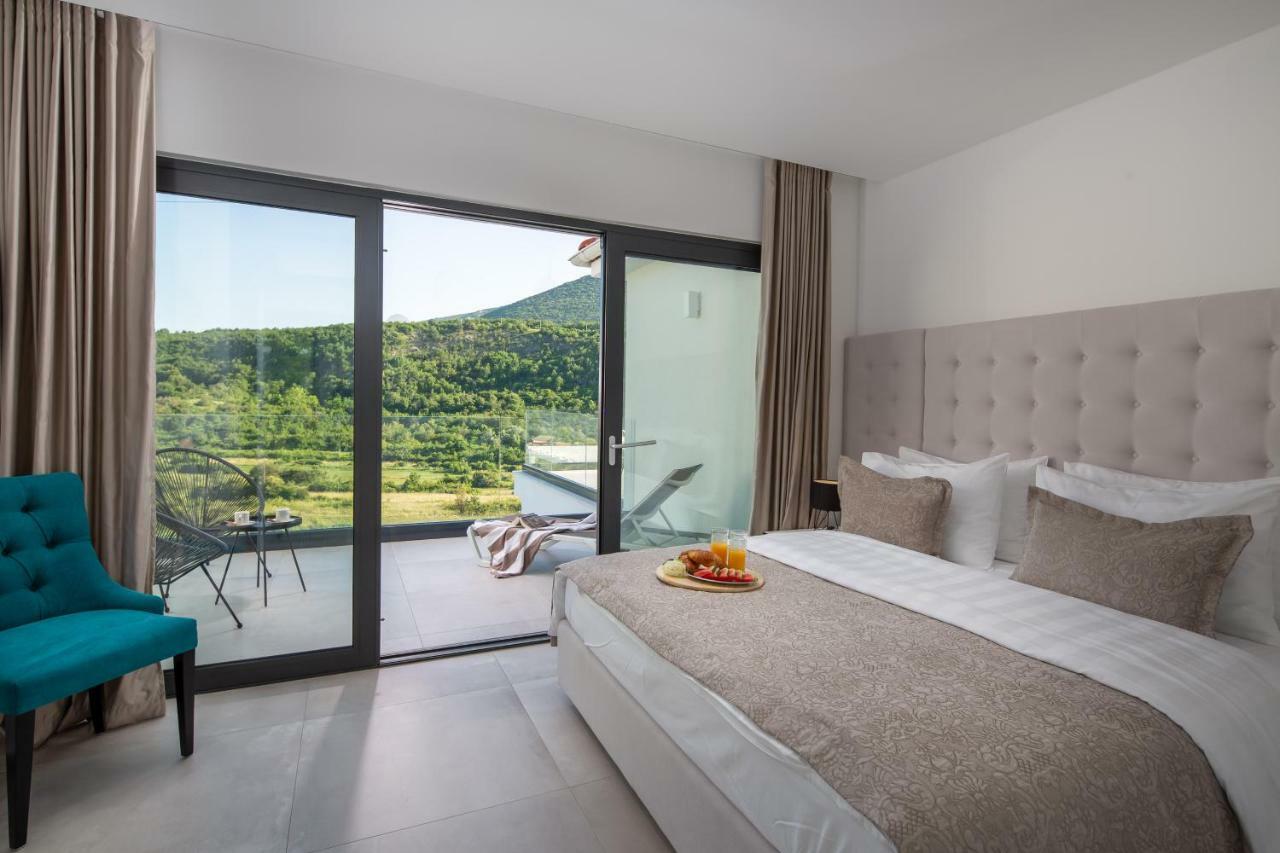 Villa Elegance Sinj Ngoại thất bức ảnh